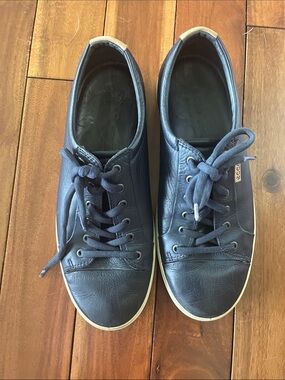 Ecco Men's Navy Leather Lace-Up Sneakers with White Trim